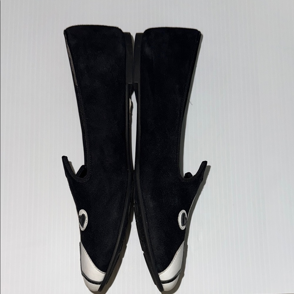Marc Jacobs Black and White Flats - Picture 2 of 5